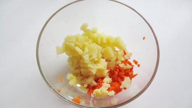 Винегрет с фасолью и зеленым луком