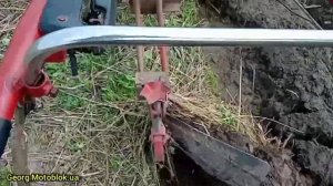 Плуг модернизированный и отшлифованный красавчик пашет сам. Работа плуга. Мотоблок Forte 10 л.с.