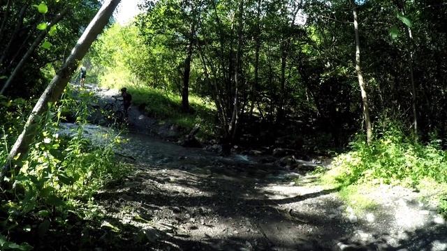 К снежным вершинам на 2 колесах. Северная Осетия. Эпизод 1 смотреть онлайн