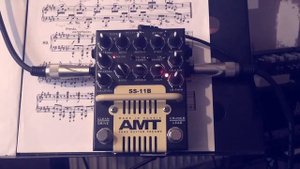 AMT ss11B tube preamp,quick demo,shred,hughes kettner tube 50,metal lead guitar,dc heaters