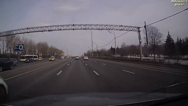 МОЖАЙСКОЕ ШОССЕ ОТ МКАД - КУТУЗОВСКИЙ ПРОСПЕКТ - УЛ. НОВЫЙ АРБАТ - УЛ. ЗНАМЕНКА - БОРОВИЦКАЯ ПЛОЩАД