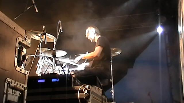 Андрей Приставка соло на барабанах смотреть онлайн