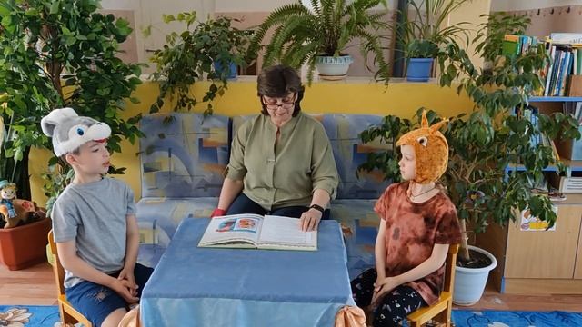 Сказка "Почему зайчик не стал дружить с белочкой" смотреть онлайн