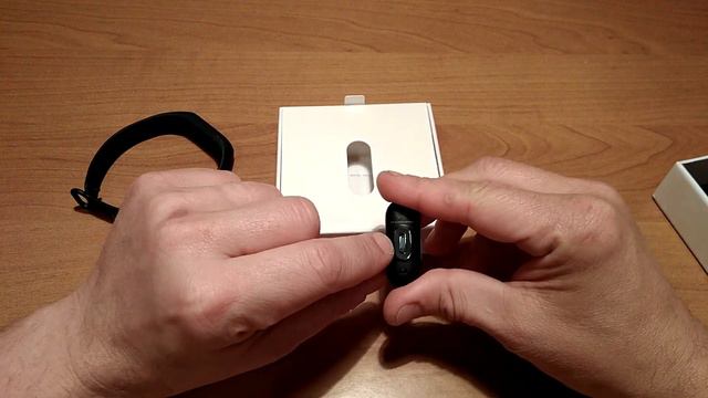 Mi Band 2. Распаковка смотреть онлайн