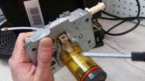 Замена термоблока в кофемашине Delonghi.