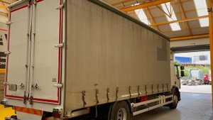 New In Stocklist For Sale: RENAULT PREMIUM 18 TONNE EURO 5, 4X2 CURTAINSIDER - 2012 - FN62 FPE