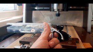 Прижим эксцентриковый из текстолита своими руками.