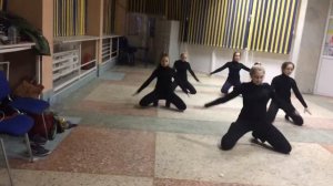 Группа поддержки танцы