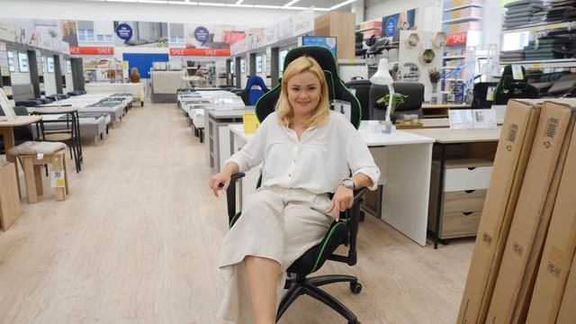 DIY ПЕРЕДЕЛКА комнаты для подруги за 350$. Рум тур смотреть онлайн