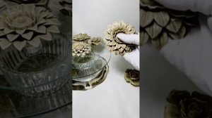 Фарфоровые цветы.