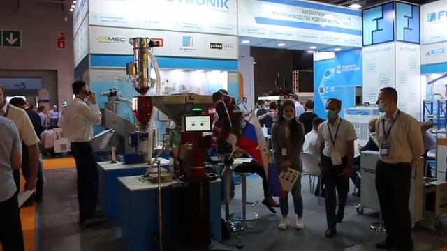 Робот от Formotronik. Роспласт 2021 смотреть онлайн