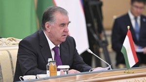 Эмомали Рахмон провел встречу с руководством китайской компании
