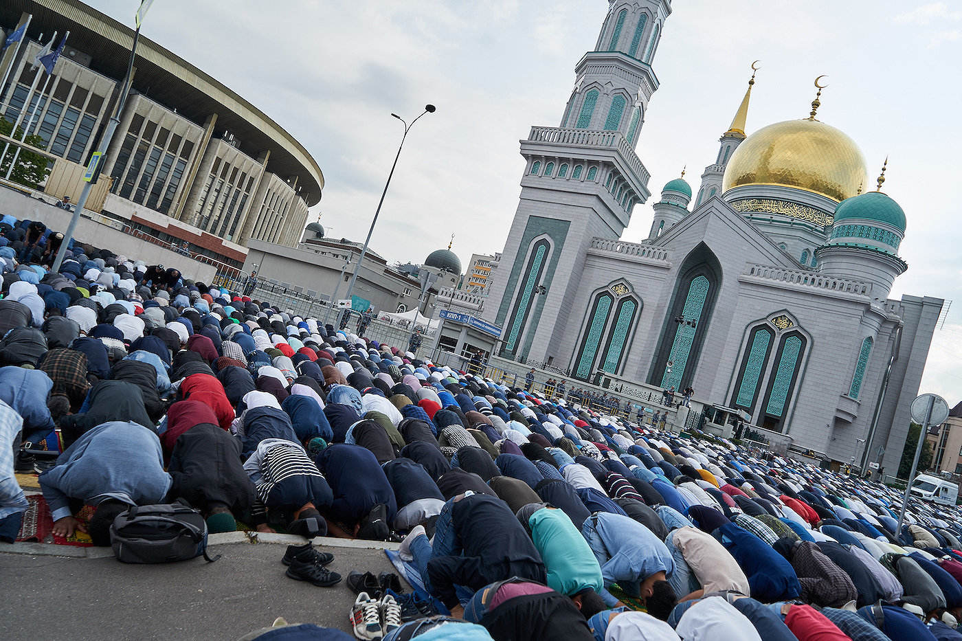 Где есть мусульмане. Курбан байрам Московская Соборная мечеть. Московская Соборная мечеть Рамадан. Мечеть в Москве Курбан байрам.