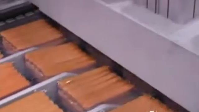 Упаковка сосисок в мягкую пленку на термоформере смотреть онлайн