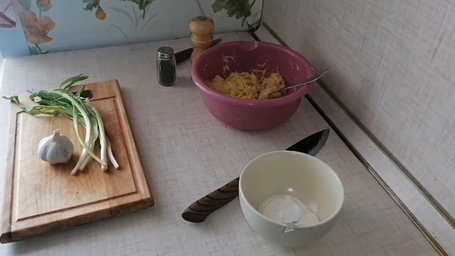 Рецепт Настоящих Драников. Драники из картофеля с соусом. Секрет Вкусных Драников.