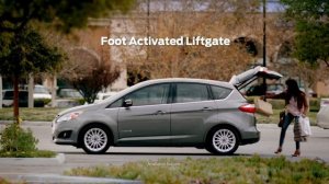 Ford C-MAX Hybrid vs. Toyota Prius v: Willis Ford Smyrna Serving Georgetown, DE!