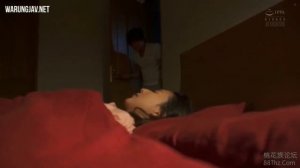 Kenikmatan bersama ibu tiri yang cantik
