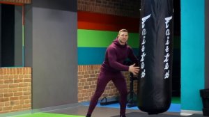 САМЫЙ ЭФФЕКТИВНЫЙ УДАР В УЛИЧНОЙ ДРАКЕ