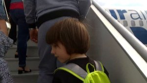 Летать не страшно! Чем заняться детям в самолете.