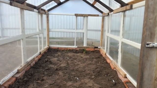 Бюджетная теплица из оконных рам