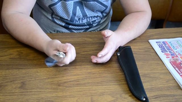 Видеообзор ножа Легионер 2 сталь D2, гладкое мельхиоровое литьё, стабилизированные капы клёна и иль смотреть онлайн