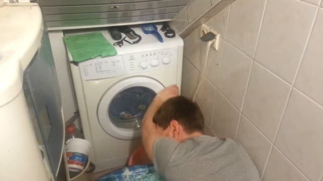 Толя с одеялом смотреть онлайн