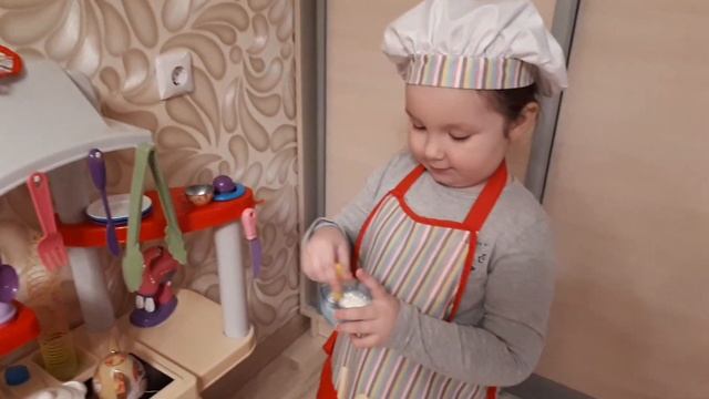 ПОЛИНА повар. Детская кухня. смотреть онлайн