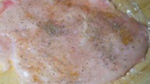 КУРИНЫЕ РУЛЕТИКИ С ГРИБАМИ И СЫРОМ. Вкусное украшение праздничного стола.