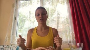 Чем отстирать чернику с одежды