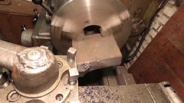 Фрезеровка на токарном станке, наковальня из обрезка, токарка. Milling on a lathe смотреть онлайн