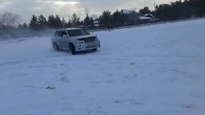 Дрифт Toyota Kluger V