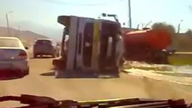 миксер перевернулся смотреть онлайн