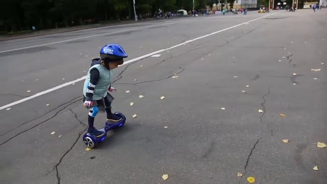 Как кататься на гироскутере. How to ride рoverboard смотреть онлайн