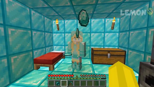 How to BUILD A HOTEL INSIDE GIRL in Minecraft ? DIAMOND GIRL vs DIRT GIRL !