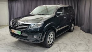 Обзор Toyota Fortuner 2013 года