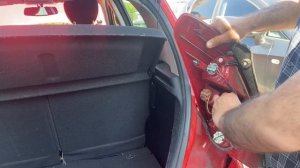 Hyundai i20 change brake light bulb