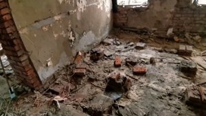 РЕМОНТ В УБИТОЙ КВАРТИРЕ 3: демонтаж деревянного пола своими руками