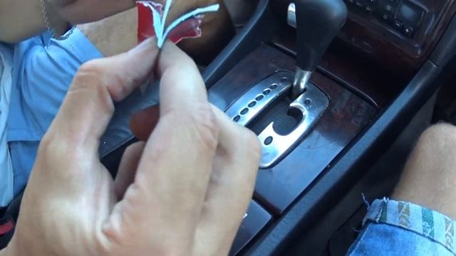 КАК ПРИКЛЕИТЬ ЗЕРКАЛО ЗАДНЕГО ВИДА К ЛОБОВОМУ СТЕКЛУ # 100% РЕЗУЛЬТАТ смотреть онлайн