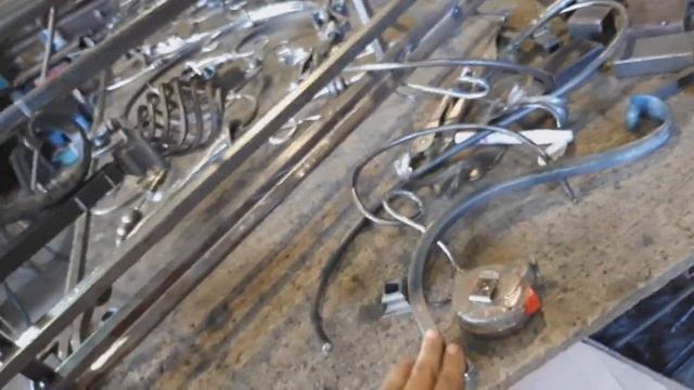 КОВАНЫЕ ПЕРИЛА ПРОДОЛЖЕНИЕ смотреть онлайн