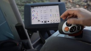 Обзор кабины и органов управления трактора CLAAS XERION 5000 часть 1