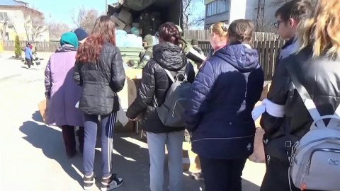 Российские военные доставили новую крупную партию гуманитарной помощи жителям Киевской области