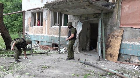 В результате обстрела с украинских позиций Петровского района Донецка погибла женщина