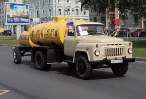 Парад ретро-автомобилей в Петербурге