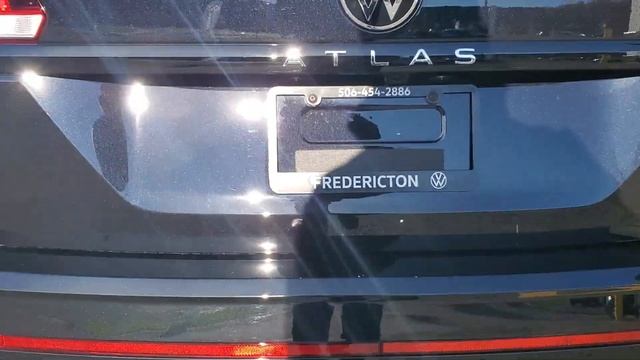 2023 Volkswagen Atlas Highline R-Line Black Out @Frederictonvw