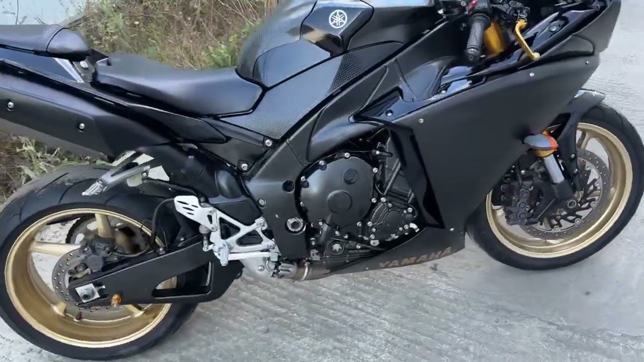 Yamaha YZF-R1 смотреть онлайн