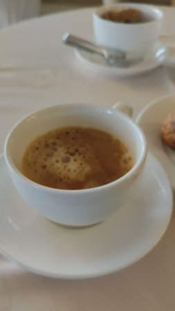 Утро начинается с кофе
