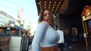 “DESPACITO“ Девушка танцует прямо на улице