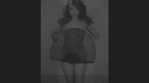 14 Amazing Vintage Photos Of Beautiful Women!