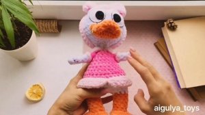 Вязание Поночки крючком • Утиные истории • Связана от @aigulyatoys • Crochet Webby Vanderquack
