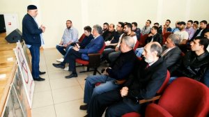 Али Ханариков на собрании Сирийской диаспоры